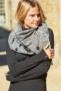 Black Roll Neck Rose Gold Zip Detail Jumper -MIDI Clothing Shop 2020 08 31 aynhoe park sosandar49001 1