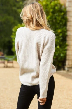 Natural Cable Shoulder V Neck Jumper -MIDI Clothing Shop 2020 08 31 aynhoe park sosandar50009