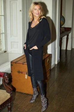 Black Longline Belted Cardigan With Pockets 11 Black Longline Belted Cardigan With Pockets -MIDI Clothing Shop 2020 08 31 aynhoe park sosandar51544