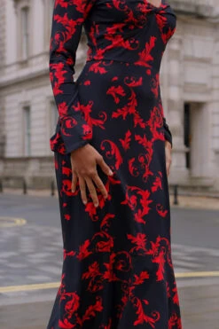 Black & Red Baroque Print Keyhole Detail Ruched Front Midi Jersey Dress -MIDI Clothing Shop 23217d67aa05b982a8db980c164e0bc0bd2ecb42