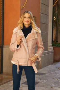 Soft Pink Faux Shearling Biker Jacket -MIDI Clothing Shop 2576825029a0a9db92c241d1a45f2cb8cdf3cab3