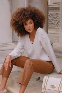 Natural Cable Shoulder V Neck Jumper -MIDI Clothing Shop 387fd7d3f6062402c0bf3c497c05a7e4f33deb18