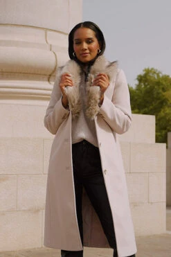 Oatmeal Faux Fur Shawl Collar Longline Coat -MIDI Clothing Shop 4bc9961f576840bc159064cb815d4d5ecc5f636e