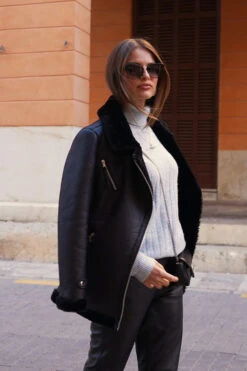 Black Faux Shearling Belted Biker Jacket -MIDI Clothing Shop 6b8ed8cbaad6ce69f719f4290209c5606b6bfb01