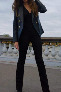 Black Mid Rise Bootcut Jeans -MIDI Clothing Shop 7086fdc85be6c351926f2f450d1ab07b6ef9738e