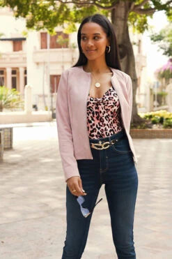 Soft Pink Zip Front Round Neck Suede Jacket -MIDI Clothing Shop 7db1675c2498a6313ed21f1b9dad79a978ef89bb