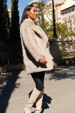 Taupe Premium Faux Fur Coat With Button Detail -MIDI Clothing Shop 82511e1ca80c93511e4a32617b2e0ef1e12ce7ce