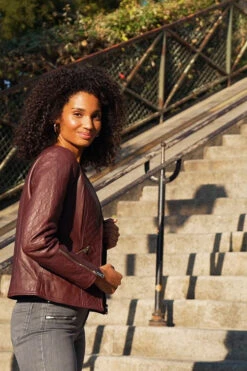 Burgundy Quilted Leather Collarless Jacket -MIDI Clothing Shop b657c32786643aa176fec0773d8dd2cbf86abfbd