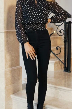 Black Ultra-Stretch Comfort Fit Skinny Jeans -MIDI Clothing Shop cb97ea4e6823663c39e9a1b127e290dc2c1d10ea