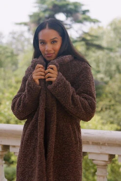 Mocha Super Cosy Borg Coat -MIDI Clothing Shop d37cd72499e8b97a449bea4e3fc27902bd90762a