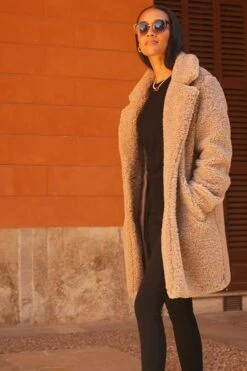 Taupe Super Cosy Borg Coat -MIDI Clothing Shop f4e2227556112adff7316fe63ebc0060d0cb13d3