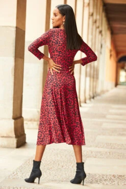 Red & Black Animal Print Keyhole Detail Midi Jersey Dress -MIDI Clothing Shop rt 02 s22dj034 096