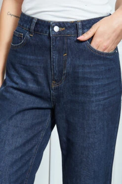 Dark Indigo Girlfriend Jeans -MIDI Clothing Shop s21 s20bd008be s21tj20 182