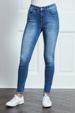 Mid Blue Raw Hem Perfect Skinny Jeans -MIDI Clothing Shop s28 ss19or01rd s21bd011 088