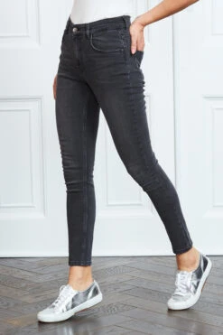 Charcoal Grey Perfect Skinny Jeans -MIDI Clothing Shop s3 s20bd002gy0001 060