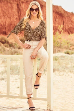 Ecru Girlfriend Jeans -MIDI Clothing Shop s40 s20bd008eu s21tw091 039