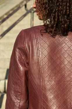 Burgundy Quilted Leather Collarless Jacket -MIDI Clothing Shop web 13 a21ol005 a20bd002gy 139