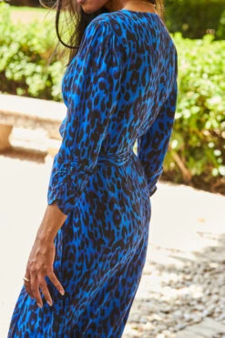 Cobalt Blue Animal Print Ruched Sleeve Midi Wrap Dress -MIDI Clothing Shop web 06 a22dw031blan 161