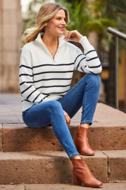 Ivory & Navy Stripe Half Zip Jumper -MIDI Clothing Shop web 105 s22tk502bewe 007