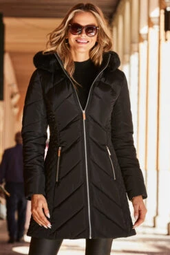 Black Quilt Detail Faux Fur Trim Padded Coat -MIDI Clothing Shop web 10 a22ow009bk0001 096