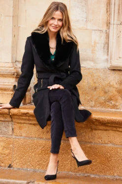 Black Wool Mix Faux Fur Collar Coat -MIDI Clothing Shop web 11 aow014bk0001 atw056gn003 a0bd008bk0001 157