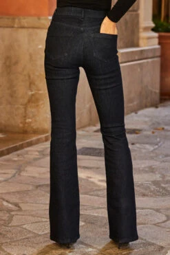 Dark Indigo Button Front Kick Flare Jeans -MIDI Clothing Shop web 19 sa17or01pk0013 s23tj012bk0001 a22bd024io005w 327