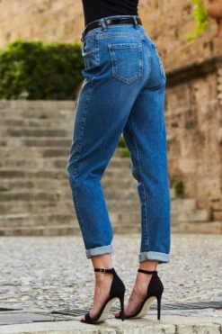 Mid Blue Slim Leg Mom Jeans -MIDI Clothing Shop web 22 s22tj189bk0001 s20bd004be0010 042