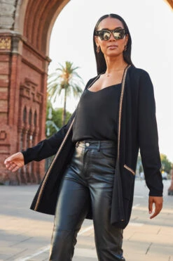 Black Longline Cardigan With Luxe Chain Trim -MIDI Clothing Shop web 2307 107 s23tk979bk0001 107 073