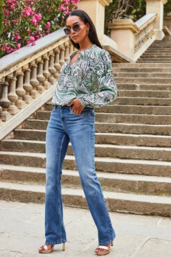 Mid Blue Mid Rise Bootcut Jeans -MIDI Clothing Shop web 2307 55 s23tw179ivcv01 s23bd010be0010 55 126 rt 1