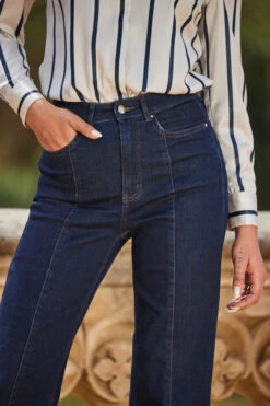 Dark Indigo Wide Leg Pintuck Jeans 18 Dark Indigo Wide Leg Pintuck Jeans -MIDI Clothing Shop web 2307 96 s23tw174nast01 a23bd005in006w 96 294