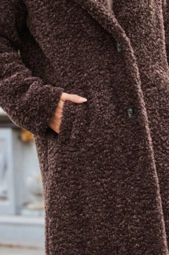 Mocha Super Cosy Borg Coat -MIDI Clothing Shop web 2308 16 a23ow057bn0024 16 260 rt