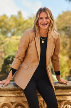 Tan Premium Faux Leather Blazer -MIDI Clothing Shop web 2309 13 a23op003bn0004 a20tk001bk0001 s23bd045bk0001 13 271