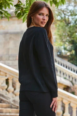 Black Gold Chain Detail Jumper -MIDI Clothing Shop web 2309 141 a23ow021bk0001 141 128