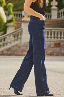 Dark Indigo Wide Leg Pintuck Jeans 14 Dark Indigo Wide Leg Pintuck Jeans -MIDI Clothing Shop web 2309 18 a23tk211oe0008 a22bl004bk0001 18 207