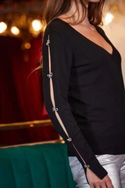 Black Cut Out Bow Sleeve Jumper -MIDI Clothing Shop web 2309 57 a23ow078bk0001 a23ol009bk0001 a23tk116bk0001 a23bd012mc0005 57 433