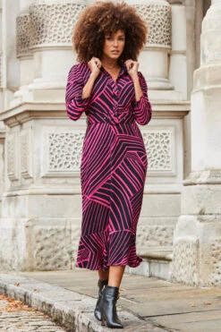 Pink & Black Geometric Print Belted Midi Dress -MIDI Clothing Shop web 2310 30 a23dw039pkge01 30 100