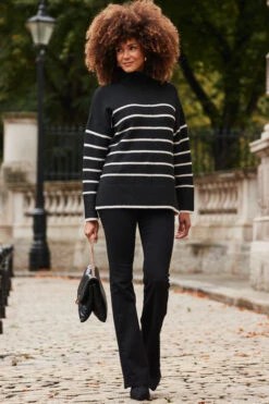 Black Mid Rise Bootcut Jeans -MIDI Clothing Shop web 2310 50 a22tk581bknl01 s23bd010bk0001 50 005 1