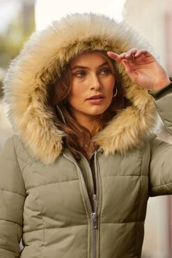Khaki Green Faux Fur Trim Luxe Padded Coat With Silver Zip Pockets 14 Khaki Green Faux Fur Trim Luxe Padded Coat With Silver Zip Pockets -MIDI Clothing Shop web 23 s20ow012we 163 khaki rt
