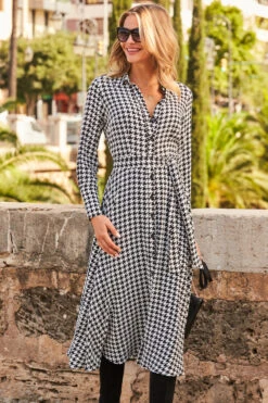 Black & White Dogtooth Print Midi Shirt Dress With Belt -MIDI Clothing Shop web 25 a21dw038bkge01 091