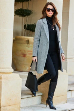 Black & White Herringbone Wool Mix Coat -MIDI Clothing Shop web 30 s23ow009bkwe01 a21bd011bk0001 s23tj026bk0001 001