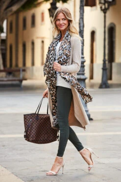 Khaki Green Perfect Jeggings -MIDI Clothing Shop web 50 a21tj043 s21bd016gn a20tk065nl 157