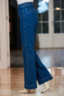 Mid Blue Wide Leg Pocket Detail Jeans -MIDI Clothing Shop web 65 a22bd016be0010 s23tk851be0009 094